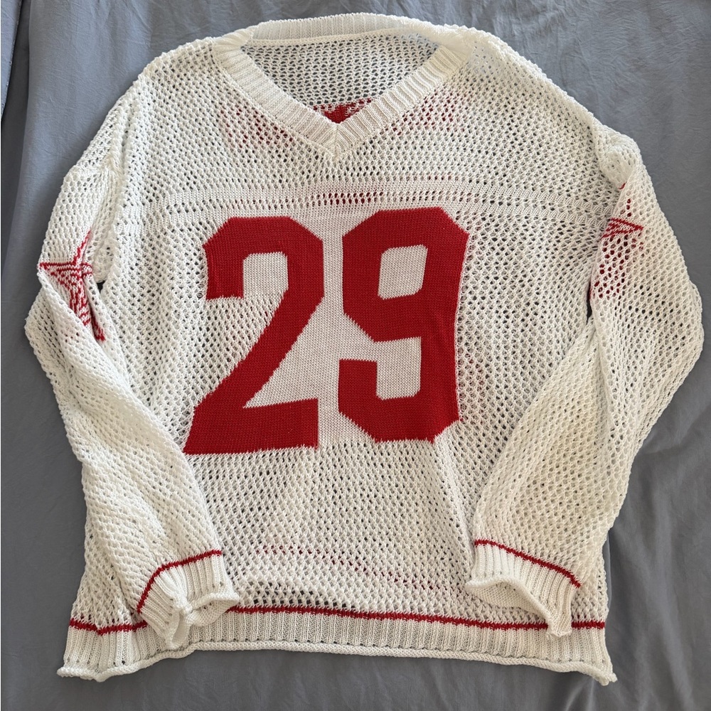 Knot beach sweater